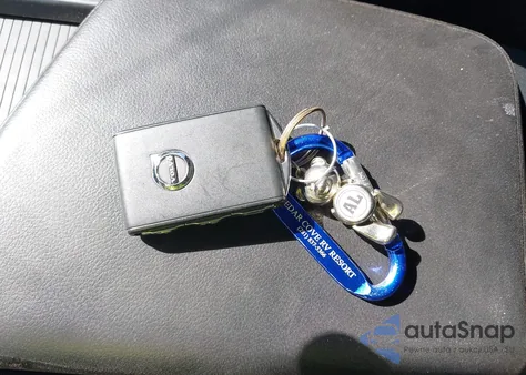 2019 Volvo S60 T5 Momentum z USA, uszkodzony, nr VIN 7JR102FK0KG011892